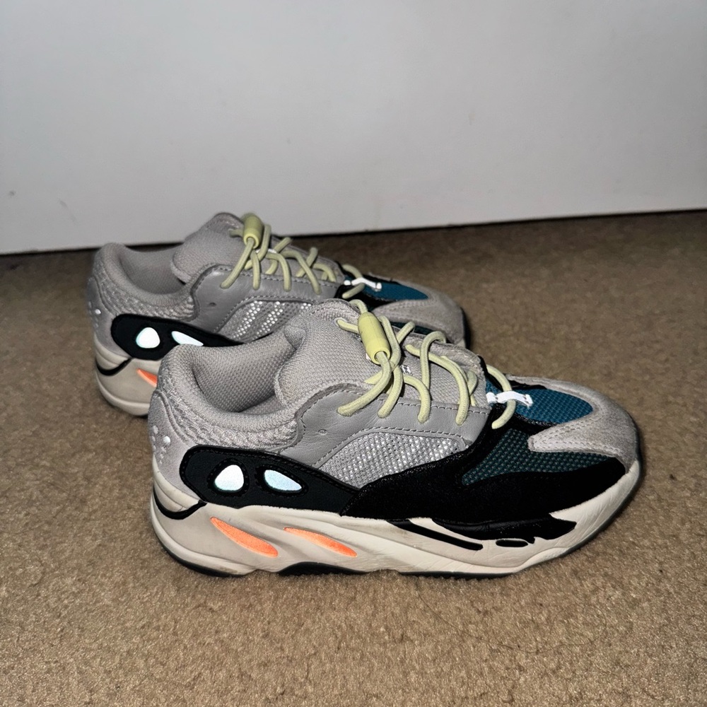 Yeezy wave runners!